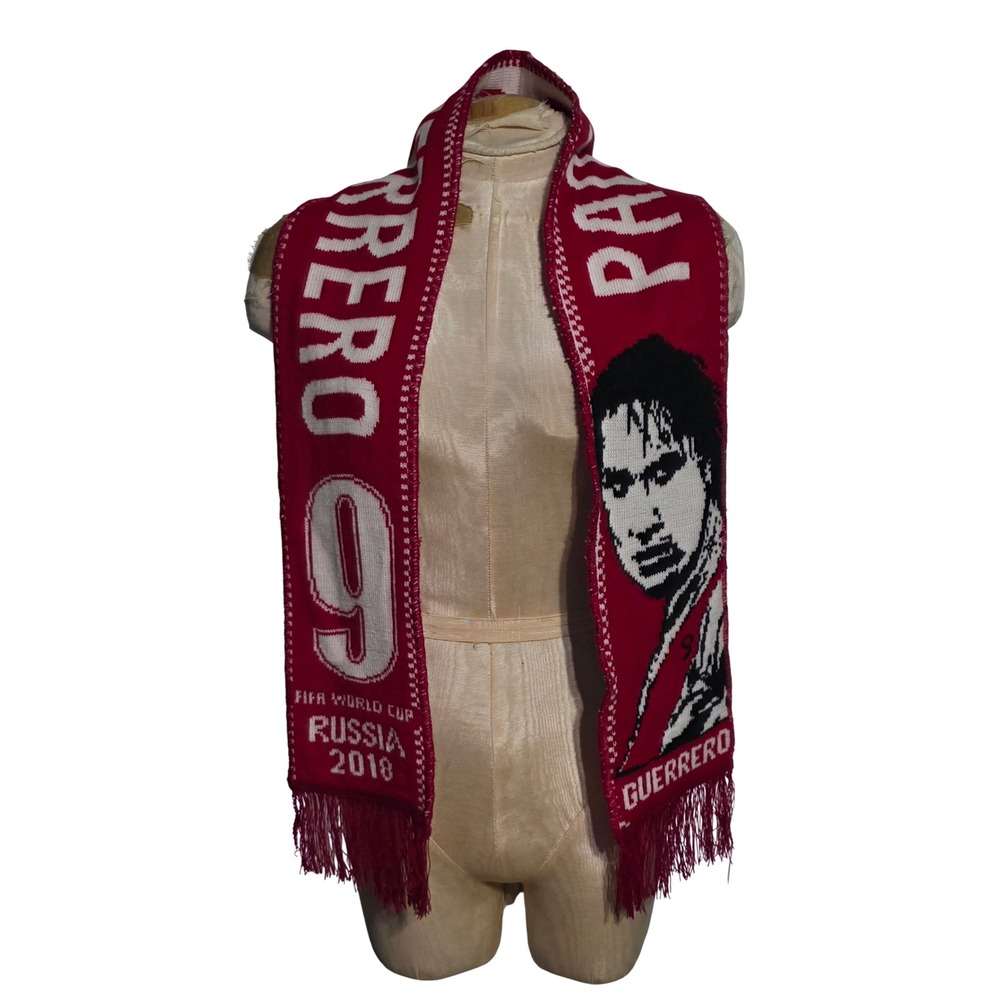 Peru Paolo Guerrero 9 FIFA World Cup Russia 2018 Soccer Scarf Red White Knit